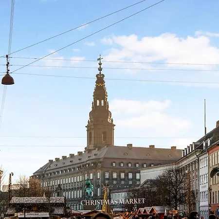 Apartment Sanders Leaves - Cute One-bedroom With A Large Rooftop Terrace *
